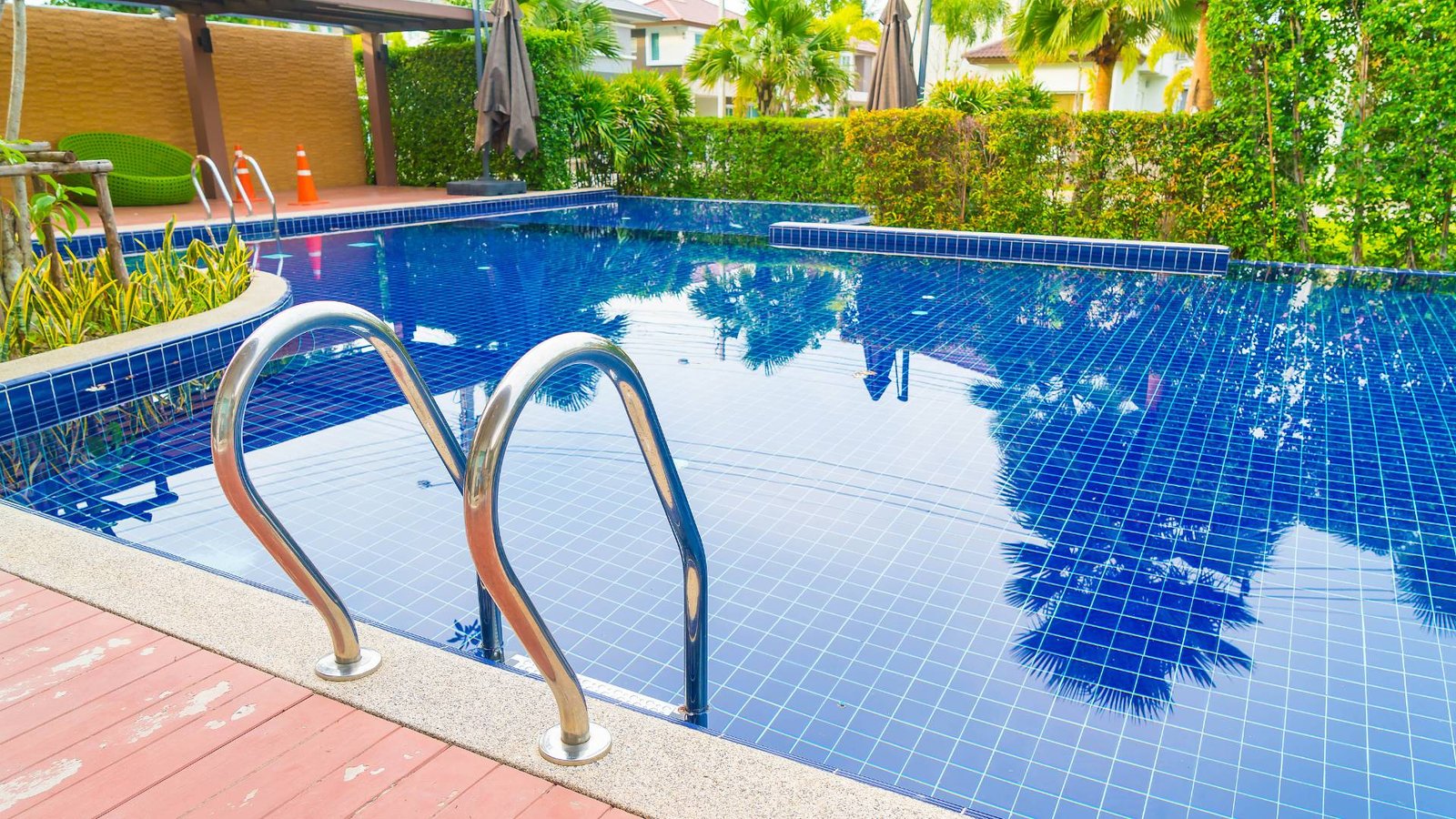 Private Pool Under the Sun